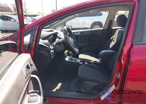 2015 Ford Fiesta Se z USA, uszkodzony, nr VIN 3FADP4BJ7FM213601